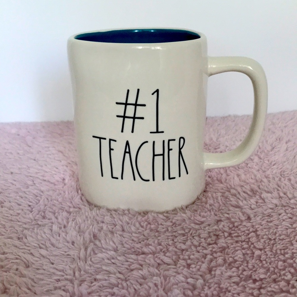 BNWT RAE DUNN MUG